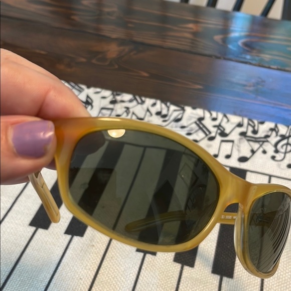 Valentino Gold and Black Sunglasses with Reflective Lenses Vintage Glass Pouch main image 13